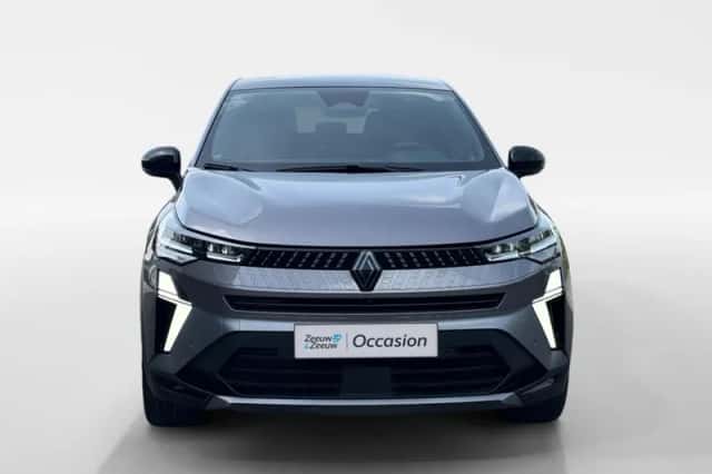 Renault Captur (2025) thumbnail 2