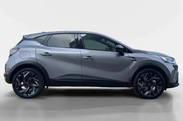 Renault Captur (2025) thumbnail 4