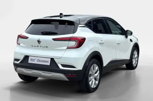 Renault Captur (2022) thumbnail 5
