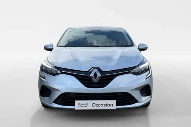 Renault Clio (2021) thumbnail 2