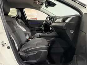 Renault Captur (2020) thumbnail 16
