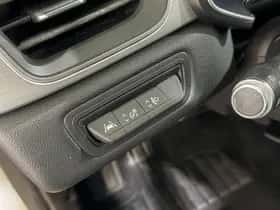 Renault Captur (2020) thumbnail 29