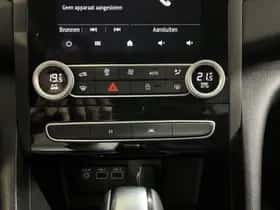 Renault Mégane E-Tech (2022) thumbnail 23