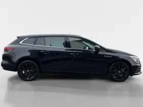 Renault Mégane E-Tech (2022) thumbnail 4