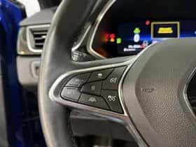 Renault Captur (2023) thumbnail 26