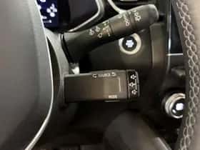 Renault Captur (2023) thumbnail 30