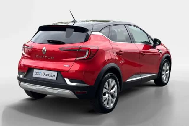 Renault Captur (2022) thumbnail 5