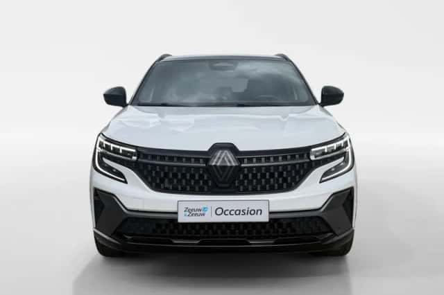 Renault Austral (2024) thumbnail 2