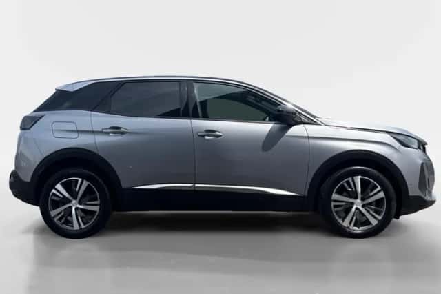 Peugeot 3008 (2024) thumbnail 4