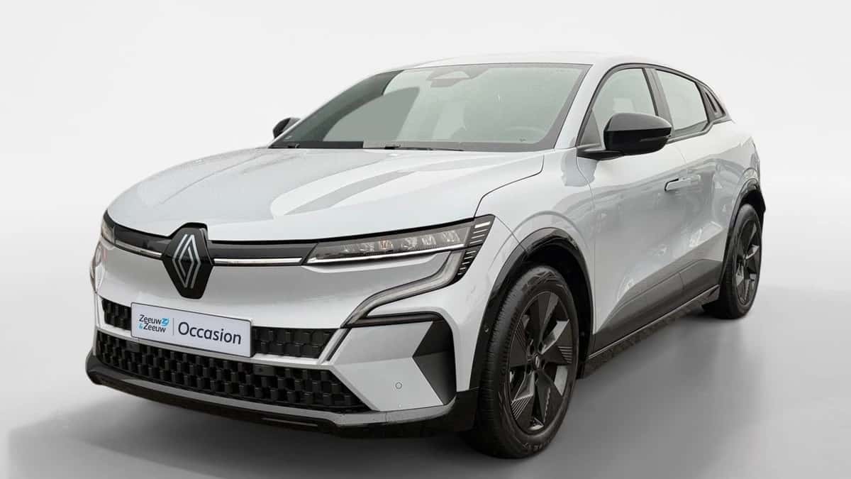 Renault Mégane E-Tech (2025) — foto 1