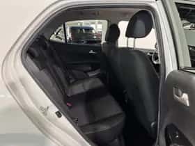 Kia Picanto (2023) thumbnail 16