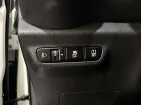 Kia Picanto (2023) thumbnail 21
