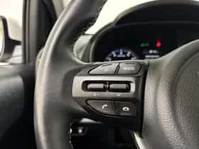 Kia Picanto (2023) thumbnail 24