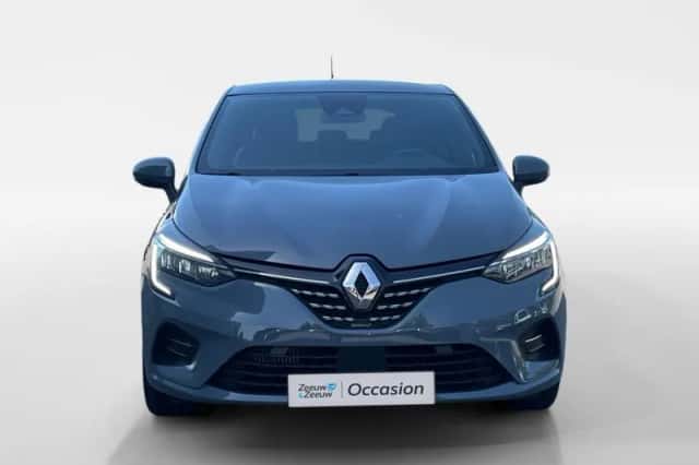 Renault Clio (2021) thumbnail 2