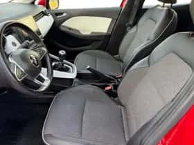 Renault Clio (2020) thumbnail 19