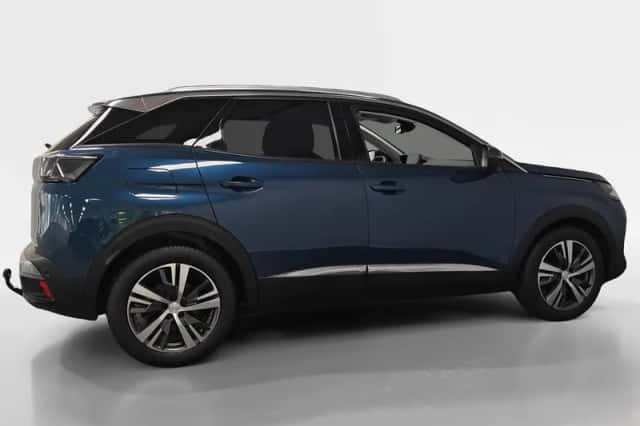 Peugeot 3008 (2021) thumbnail 3
