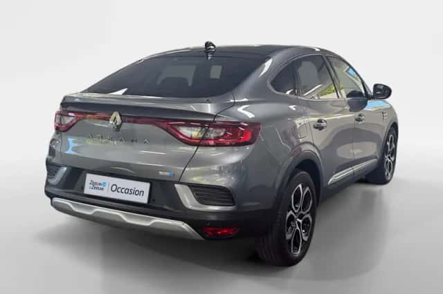 Renault Arkana (2021) thumbnail 2