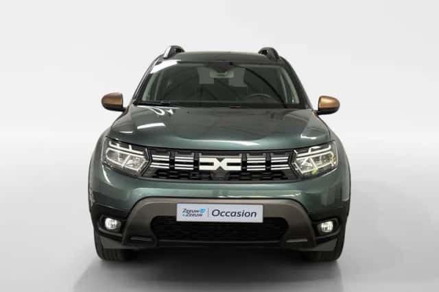 Dacia Duster (2023) thumbnail 3
