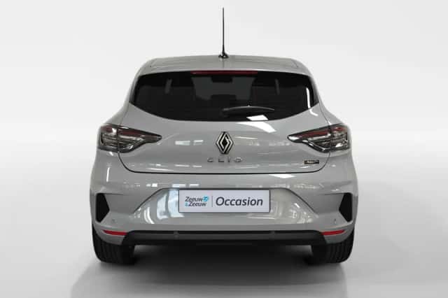 Renault Clio (2025) thumbnail 4