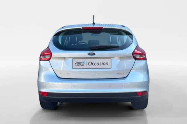 Ford Focus (2016) thumbnail 3