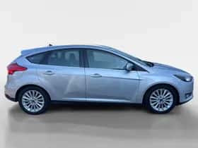 Ford Focus (2016) thumbnail 5