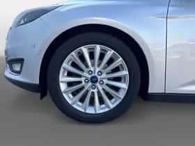 Ford Focus (2016) thumbnail 8