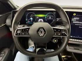 Renault Mégane E-Tech (2023) thumbnail 7