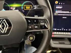 Renault Mégane E-Tech (2023) thumbnail 9