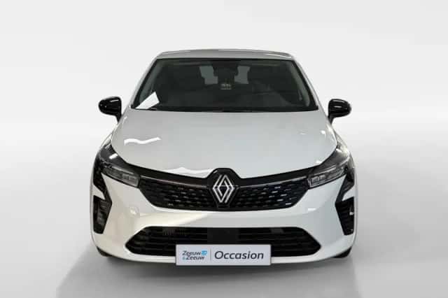 Renault Clio (2024) thumbnail 3