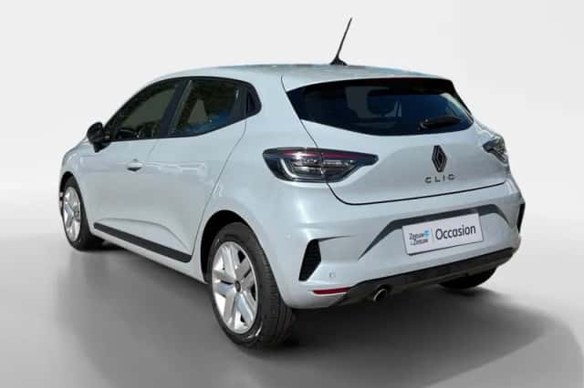 Renault Clio (2024) thumbnail 2