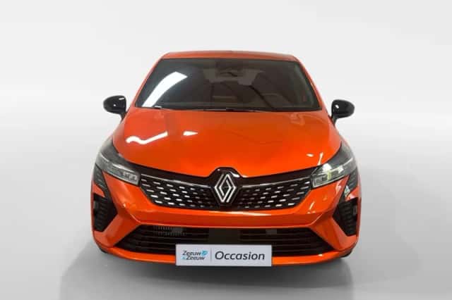 Renault Clio (2025) thumbnail 3