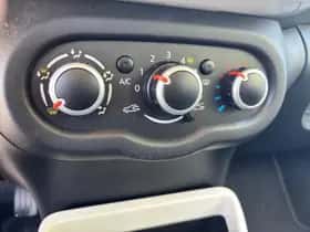 Renault Twingo (2016) thumbnail 16