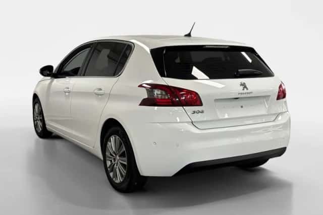 Peugeot 308 (2020) thumbnail 6