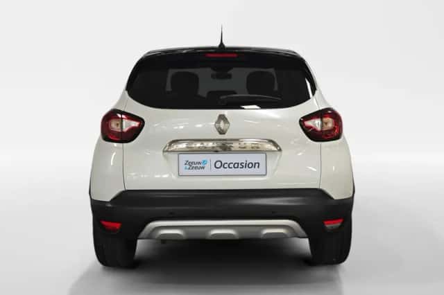 Renault Captur (2020) thumbnail 4