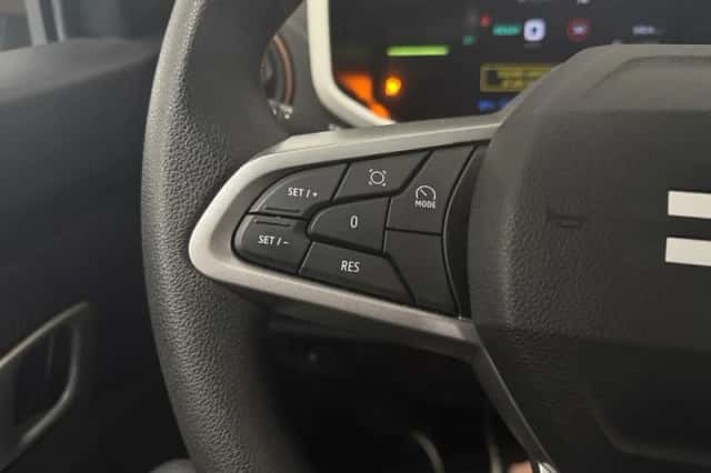 Dacia Spring (2024) thumbnail 6