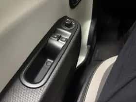 Renault Twingo (2015) thumbnail 16