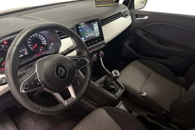 Renault Clio (2022) thumbnail 5