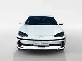 Hyundai Ioniq 6 (2023) thumbnail 3