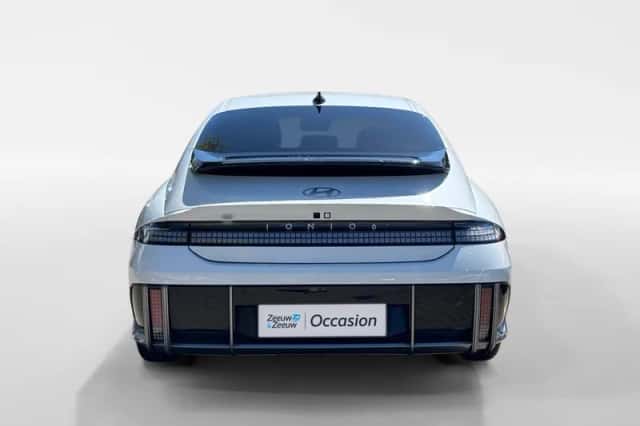 Hyundai Ioniq 6 (2023) thumbnail 4