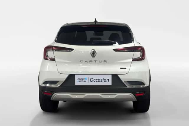 Renault Captur (2024) thumbnail 4