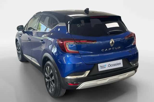 Renault Captur (2023) thumbnail 4