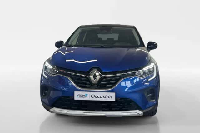 Renault Captur (2023) thumbnail 6