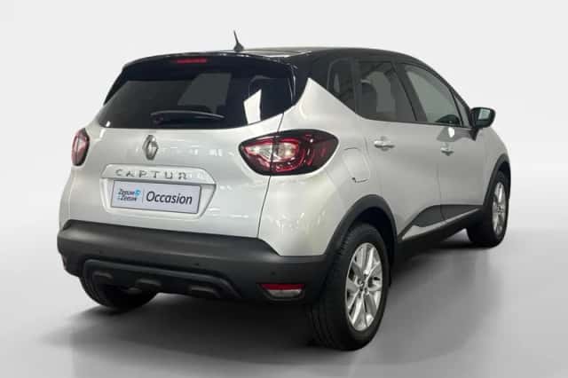 Renault Captur (2018) thumbnail 2