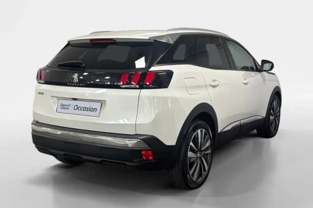 Peugeot 3008 (2019) thumbnail 2
