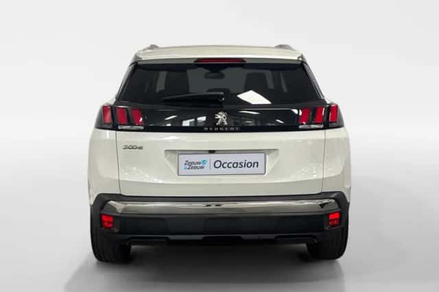 Peugeot 3008 (2019) thumbnail 4