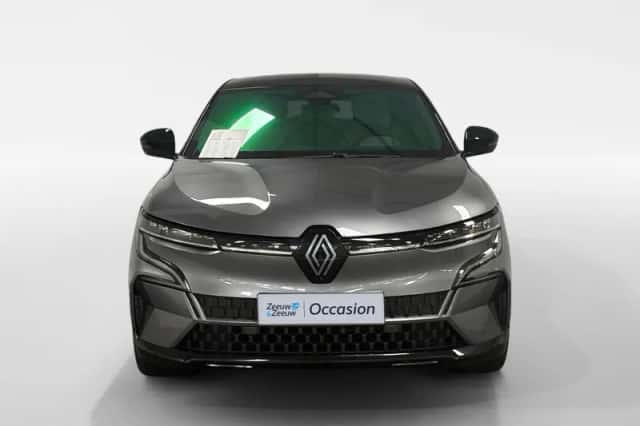 Renault Mégane E-Tech (2024) thumbnail 3