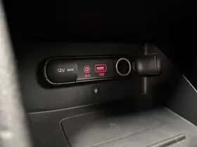 Kia Niro (2016) thumbnail 7