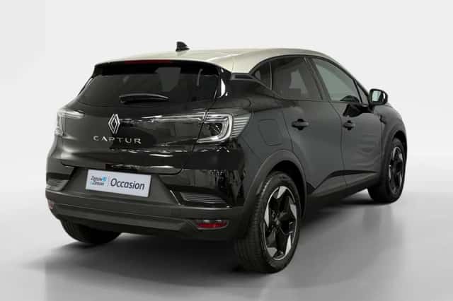 Renault Captur (2024) thumbnail 2