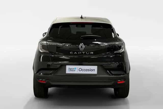 Renault Captur (2024) thumbnail 4