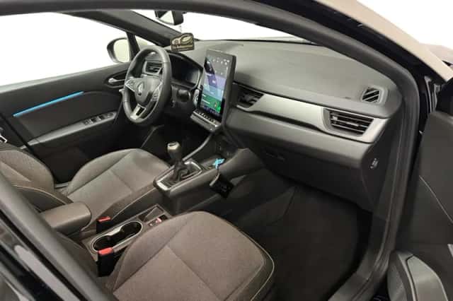 Renault Captur (2024) thumbnail 6